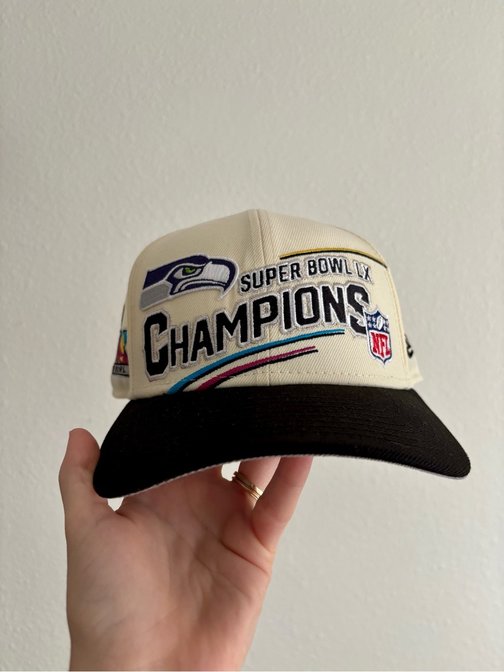New Era Seattle Seahawks Super Bowl Champions Cream & Black Snapback